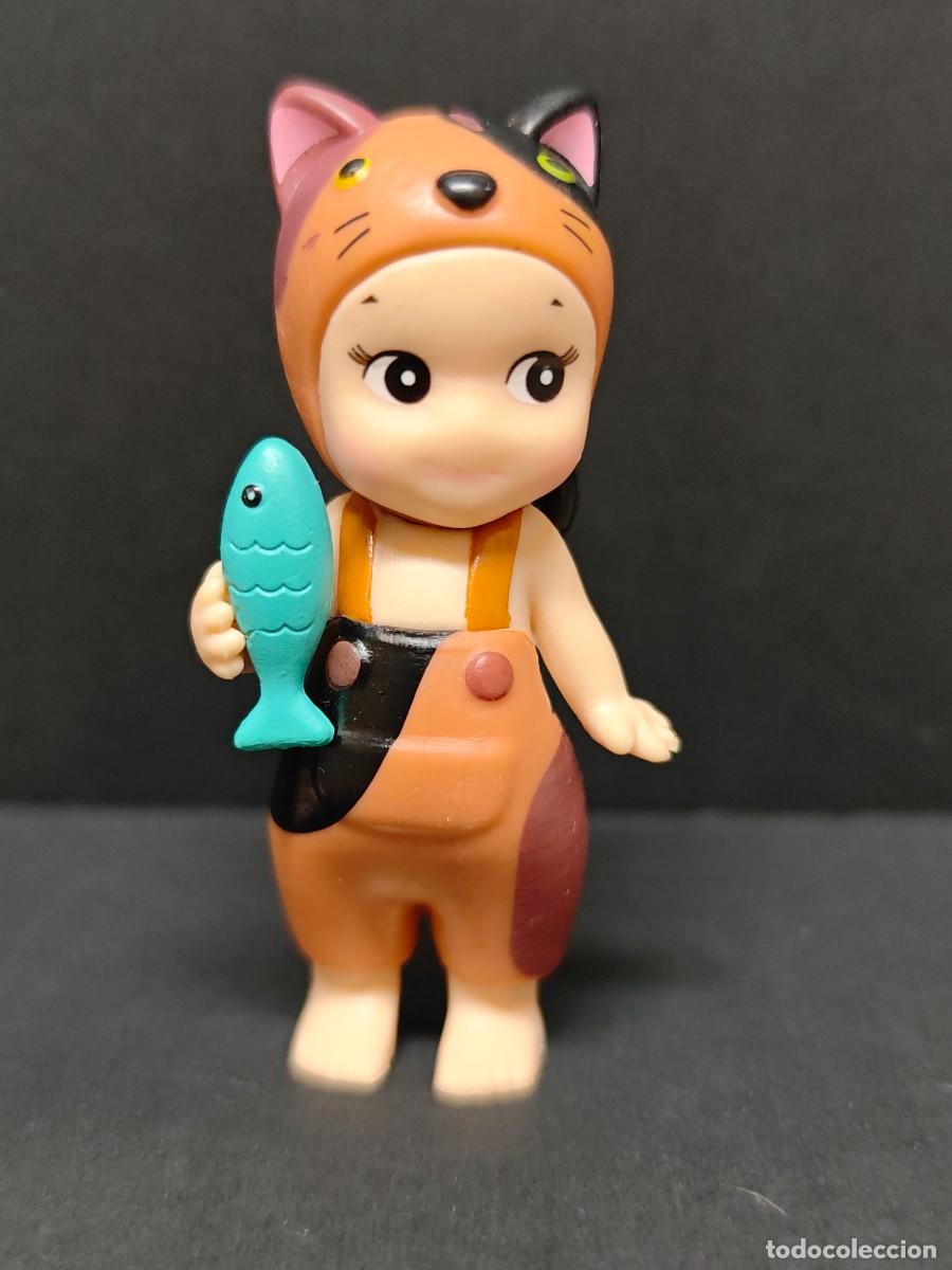 Rubber and PVC Figures: FIGURA PVC SONNY ANGEL COLECCION CATS 2024 SIN MARCA