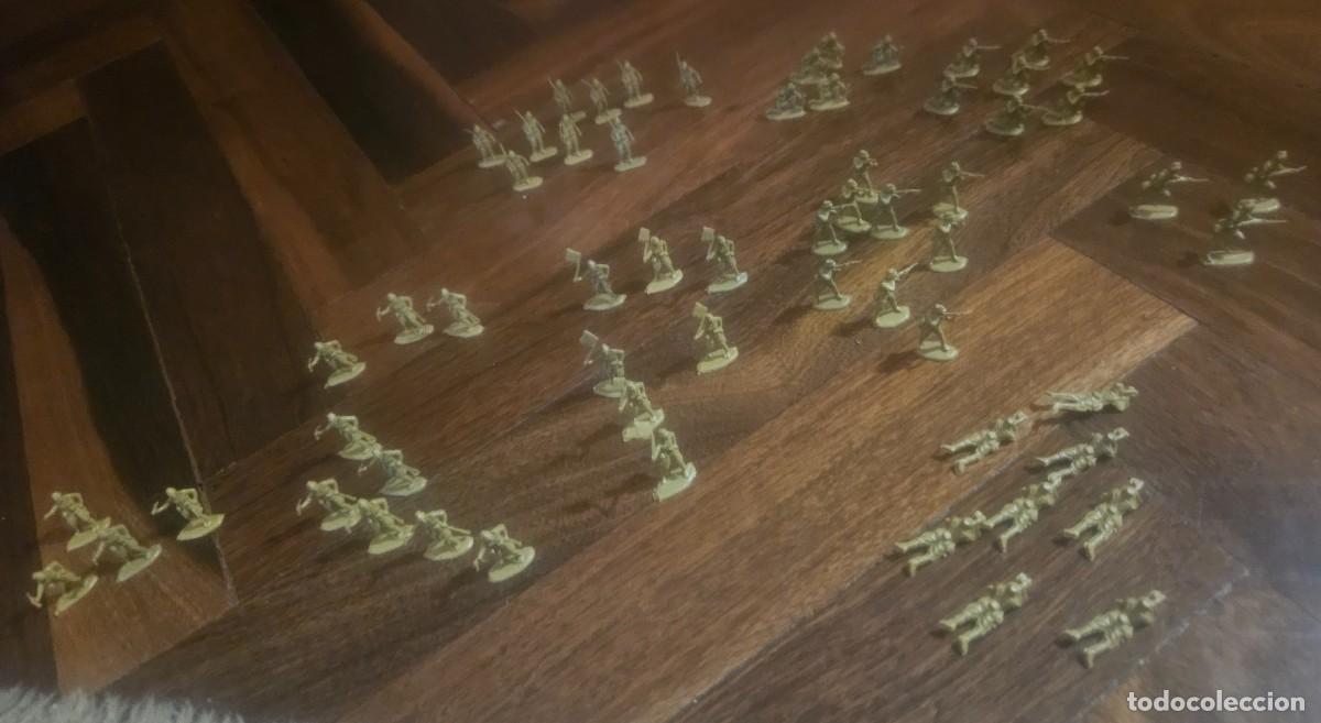 Figuras de Goma y PVC: Lote 61 soldaditos japoneses tipo Airfix Montaplex amarillos goma - guerra mundial infanter&iacute;a Jap&oacute;n