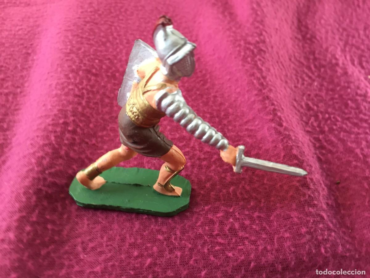 Figuras de Goma y PVC: PECH HERMANOS, PRECIOSA FIGURA DE UN GLADIADOR ROMANO TIPO TRACIO, A&Ntilde;OS 60