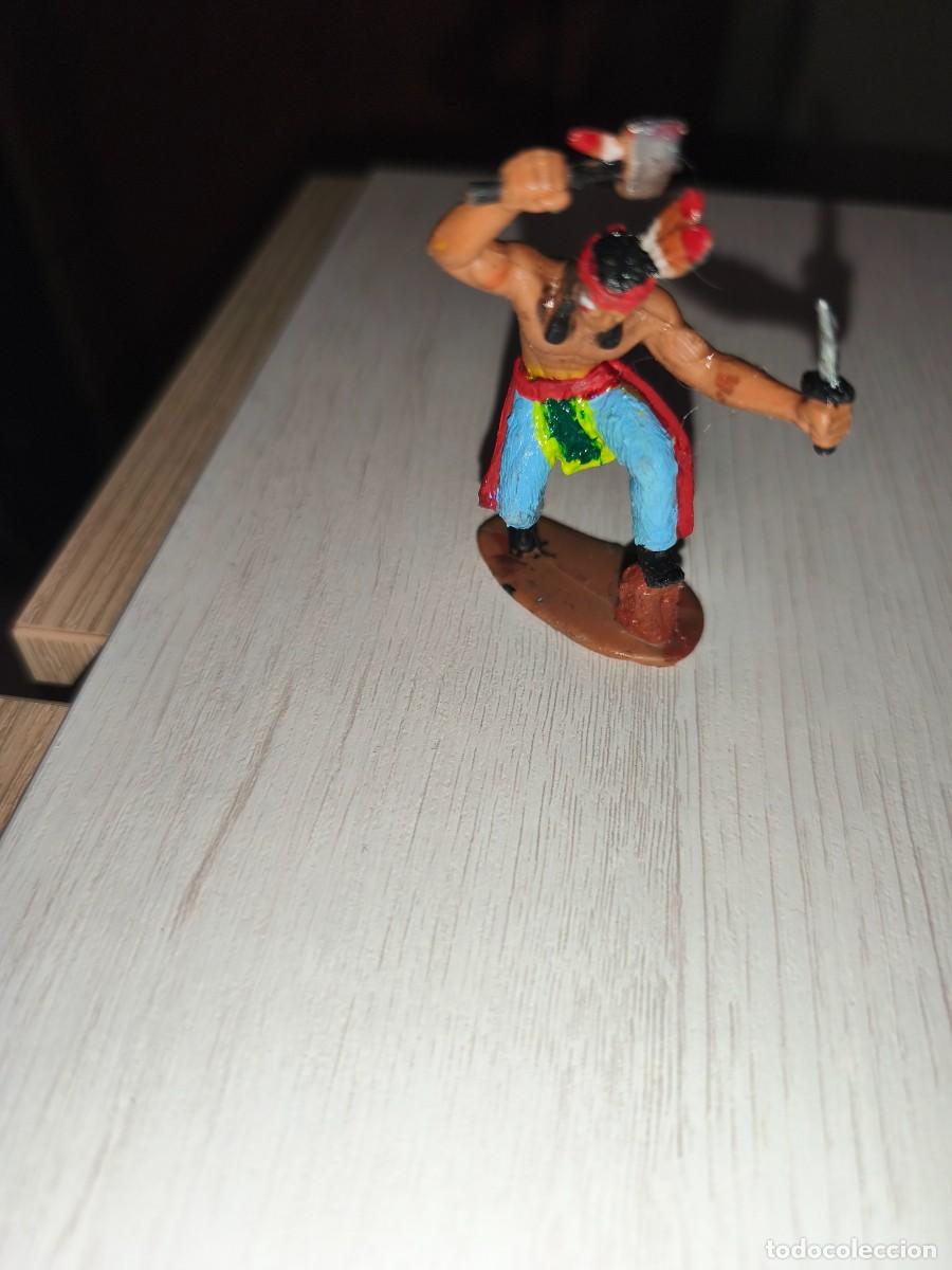 Figuras de Goma y PVC: Mu&ntilde;ecos indios y vaqueros