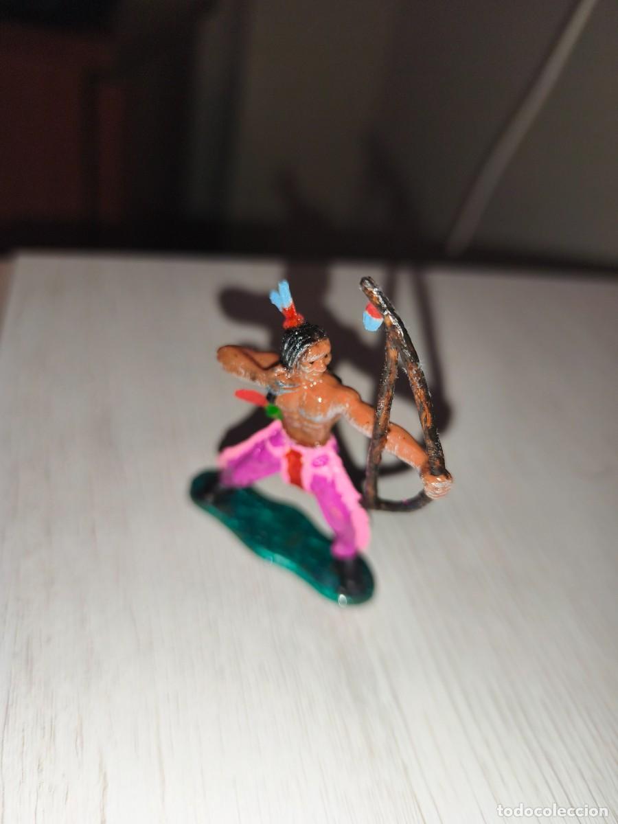 Figuras de Goma y PVC: mu&ntilde;ecos indios y vaqueros