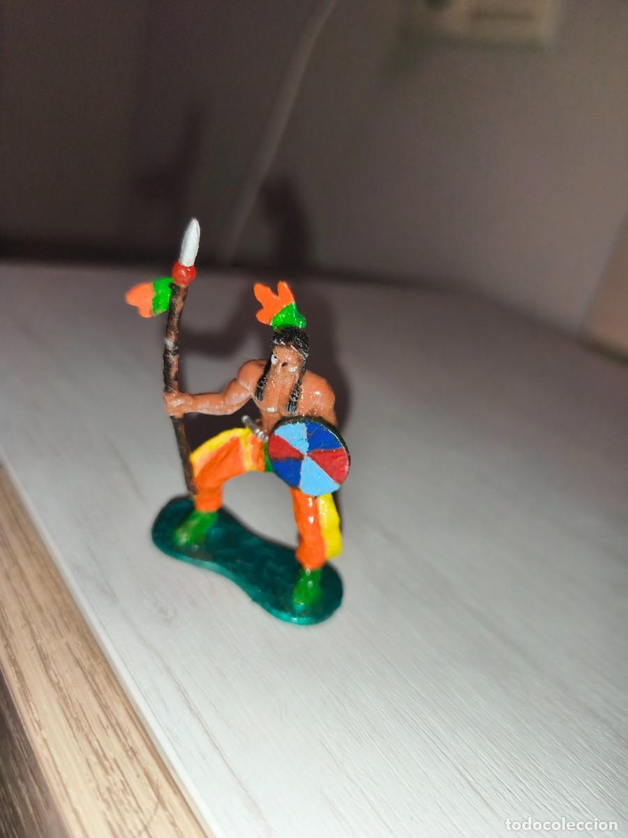 Figuras de Goma y PVC: mu&ntilde;ecos indios y vaqueros