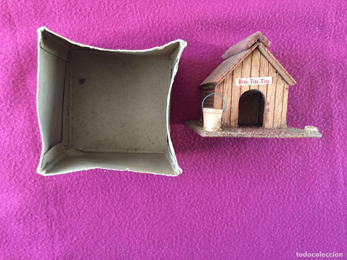 Figuras de Goma y PVC: CASA DE MADERA DEL PERRO RIN TIN TIN REALIZADA POR JECSAN . ORIGINAL A&Ntilde;OS 50