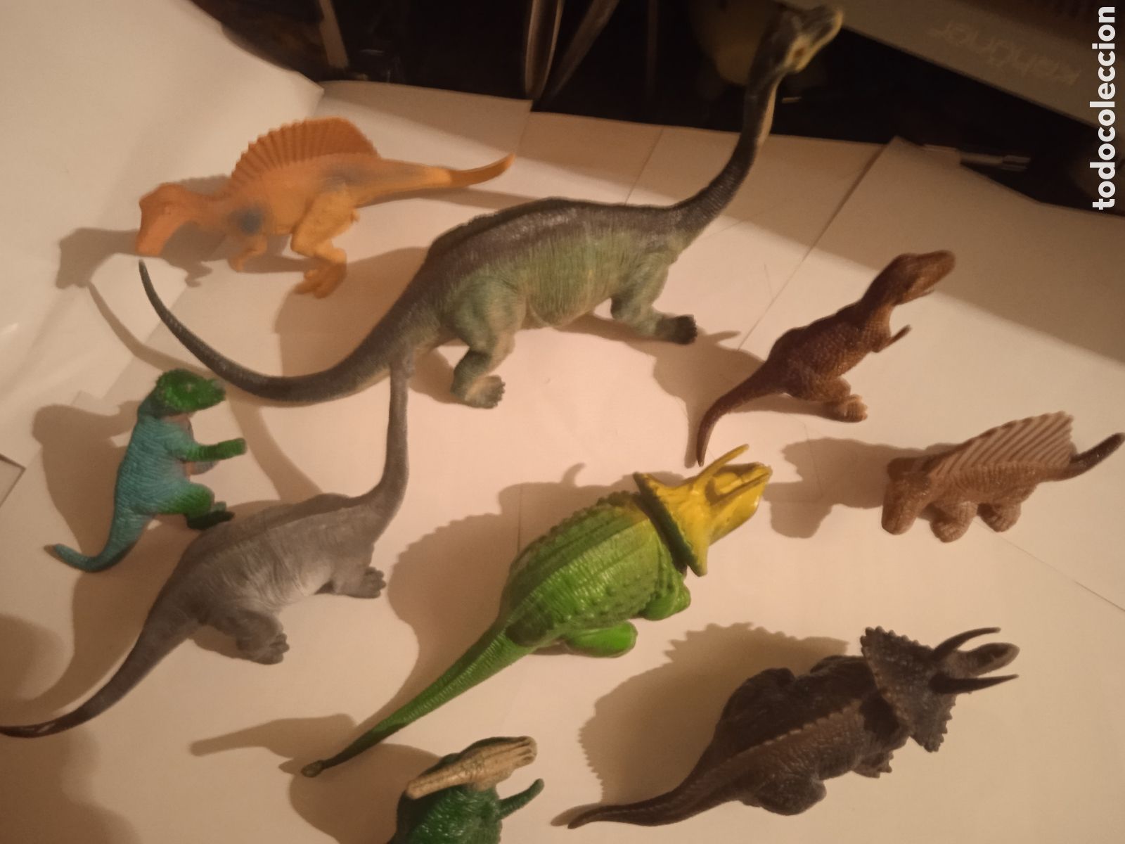 Figuras de Goma y PVC: NUEVE DINOSAUROS DE GOMA NUEVOS