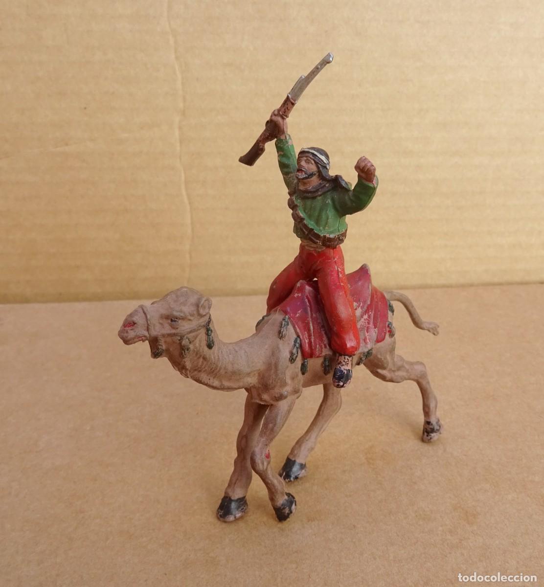 Figure di Gomma e PVC: REAMSA Beduino con camello lawrence figura en goma 1