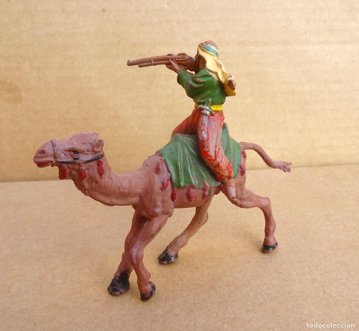 Figure di Gomma e PVC: REAMSA Beduino con camello lawrence figura en goma 2