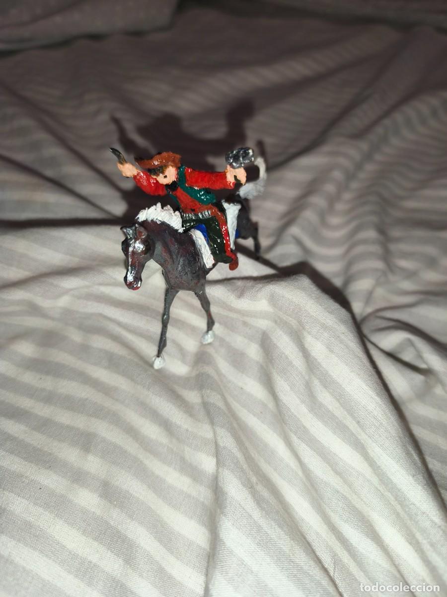 Figuras de Goma y PVC: mu&ntilde;ecos indios y vaqueros