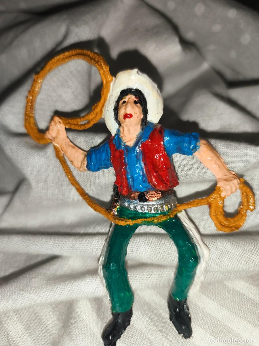 Figuras de Goma y PVC: mu&ntilde;ecos indios y vaqueros