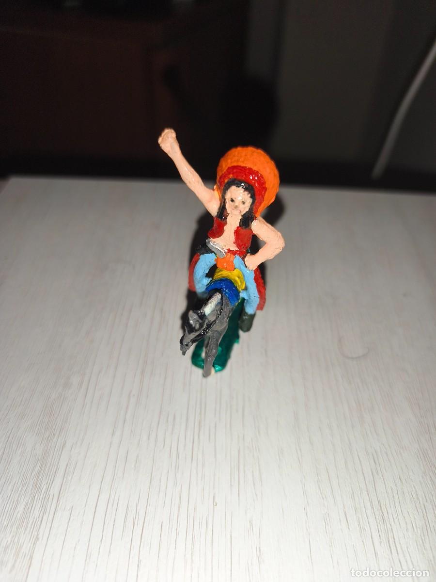 Figuras de Goma y PVC: mu&ntilde;ecos indios y vaqueros