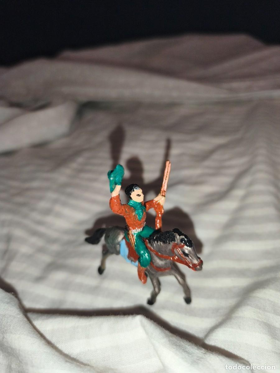 Figuras de Goma y PVC: mu&ntilde;ecos indios y vaqueros