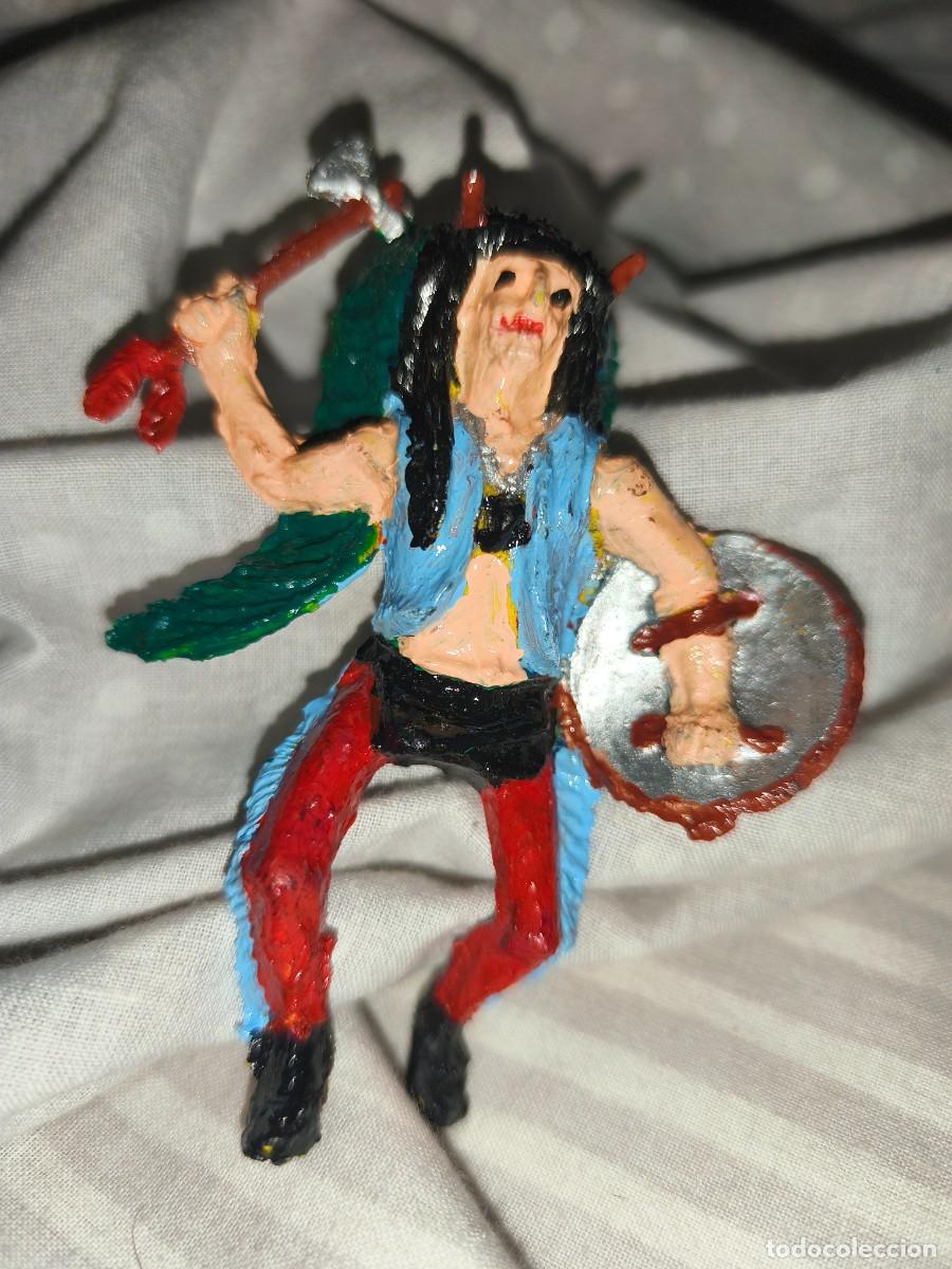 Figuras de Goma y PVC: mu&ntilde;ecos indios y vaqueros