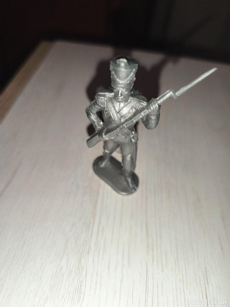 Figuras de goma y PVC: soldado.................... - Foto 1