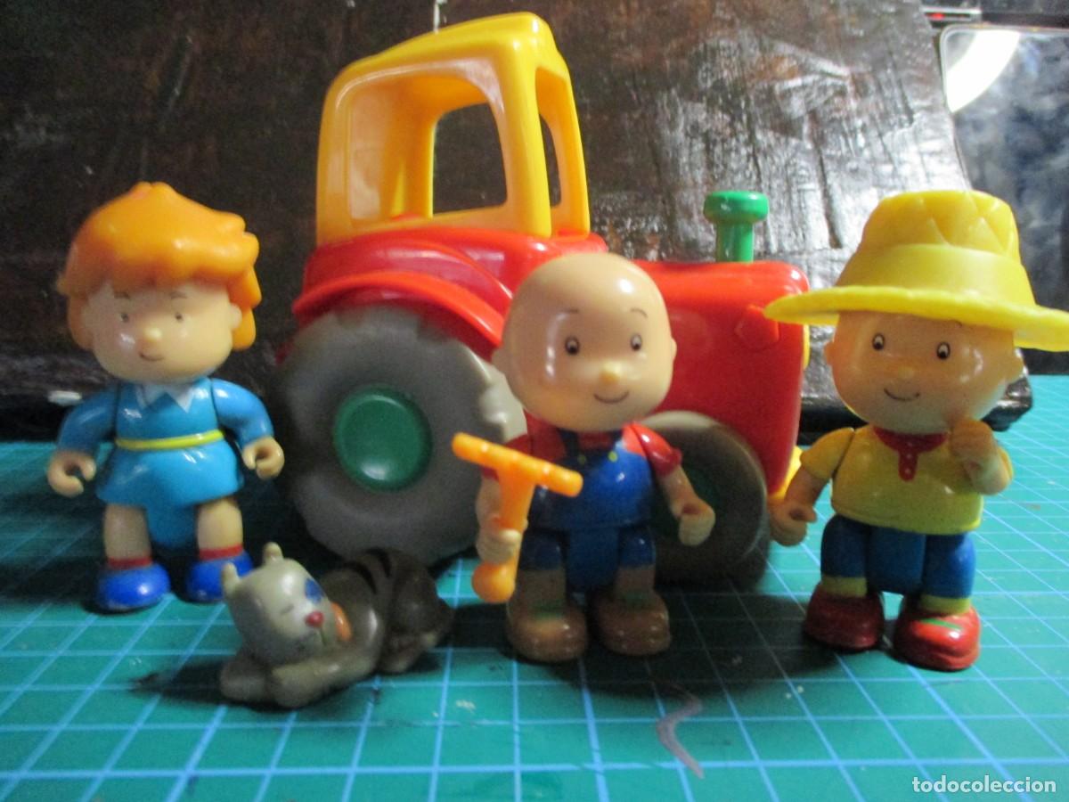 Figuras de Goma y PVC: 495- Lote Tractor de Caillou + Figuras - Estado Impecable de Colecci&oacute;n