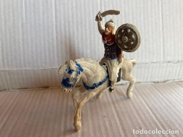 Figuras de Goma y PVC: PECH MORO SARRACENO A CABALLO