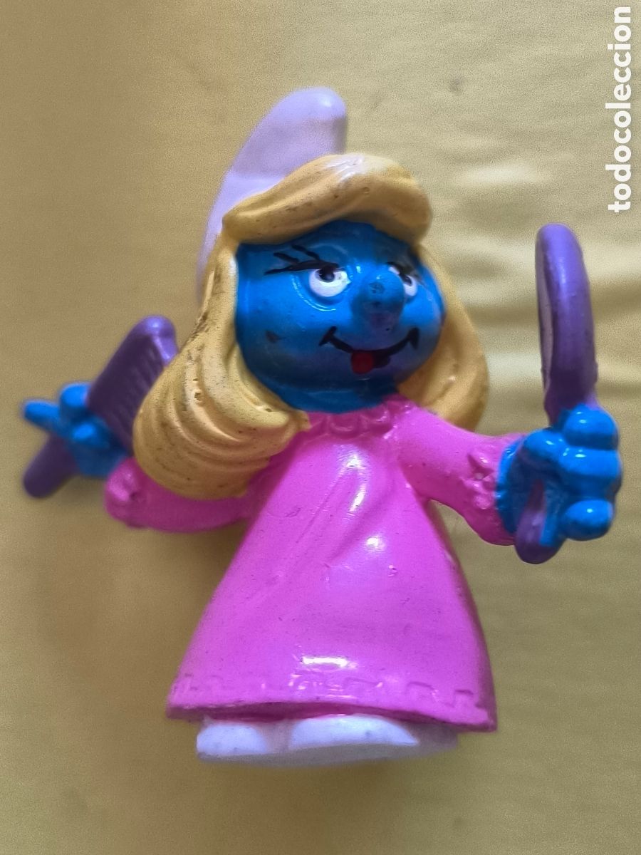 Figuras de Goma y PVC: Pitufina pein&aacute;ndose en el espejo figura PVC