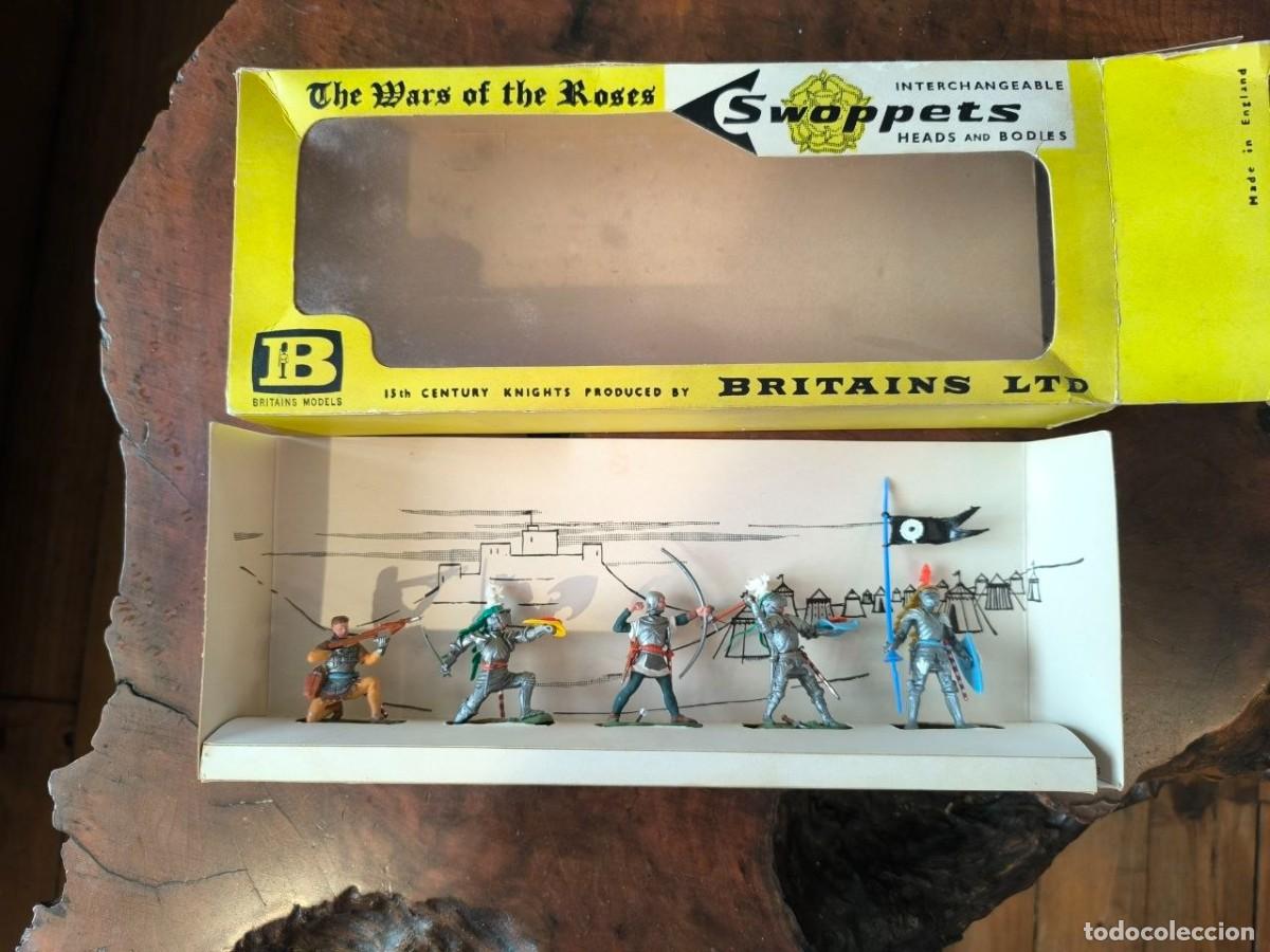 Figuras de Goma y PVC: BRITAINS LTD, THE WARS OF THE ROSSES, SWOPPETS KNIGHTS 5 DISMOUNTED REF. 7470 NUEVOS EN CAJA