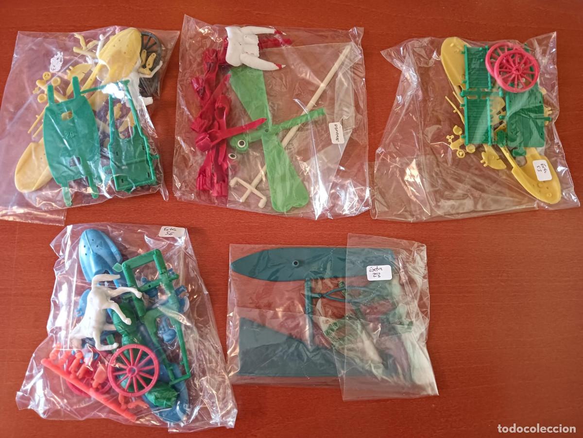 Figuras de Goma y PVC: MONTAPLEX Lote 5 coladas Vampir&iacute;n y varios