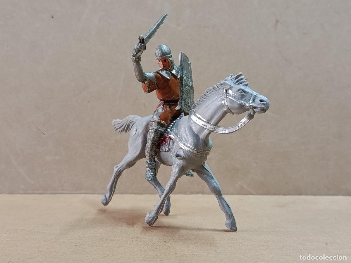 Figure di Gomma e PVC: FIGURA DE PL&Aacute;STICO CRUZADO A CABALLO JECSAN