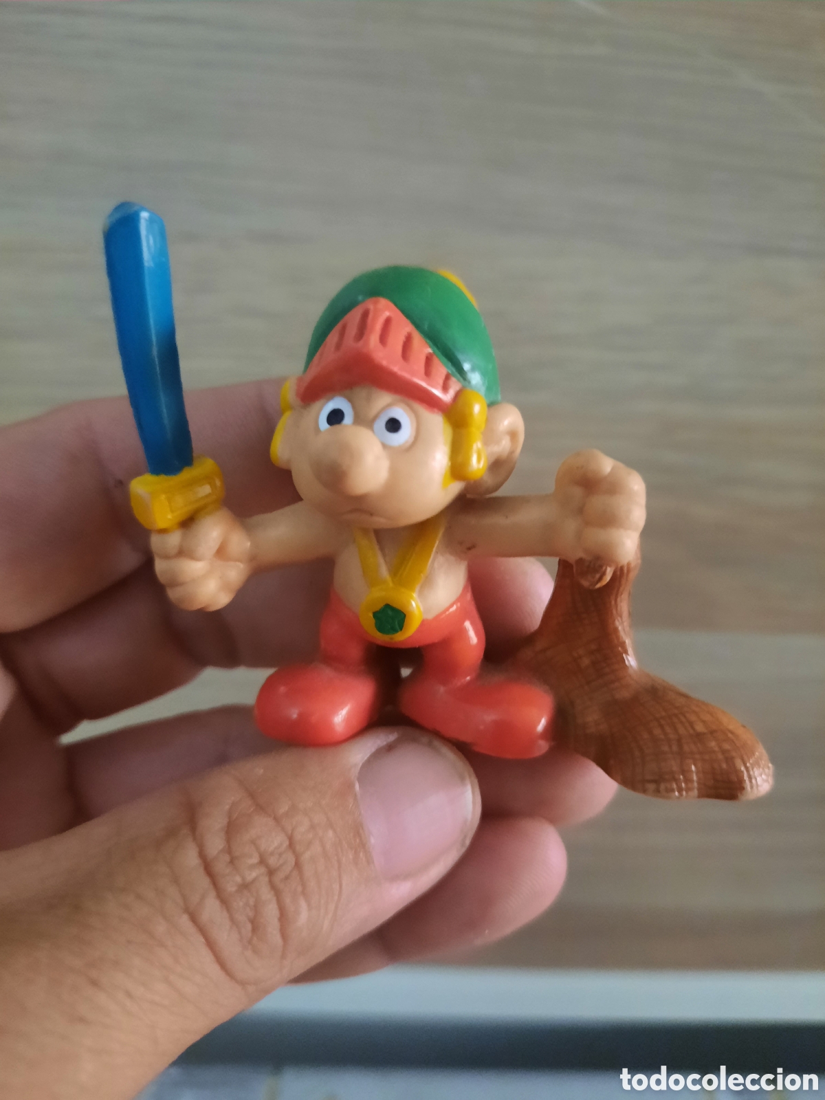 Figuras de Goma y PVC: PITUFO ROMANO GLADIADOR GOMA PVC