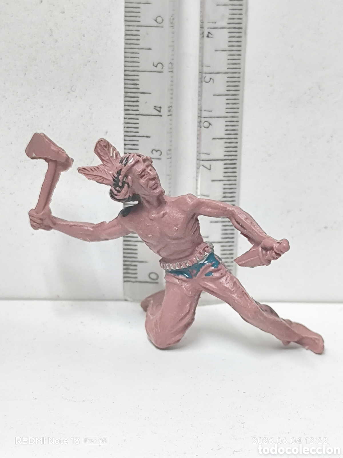 Figuras de Goma y PVC: Antiguo Indio Piel Roja en Goma Policromada de LAFREDO - A&ntilde;o 1950/60s.