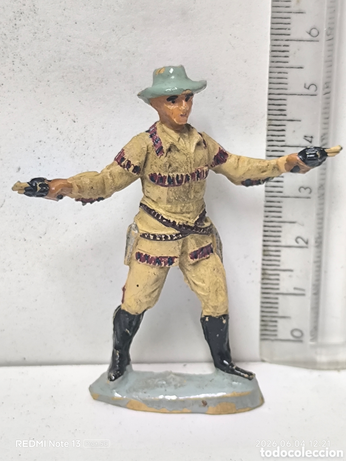 Figuras de Goma y PVC: Vaquero con pistolas pech a&ntilde;os 60