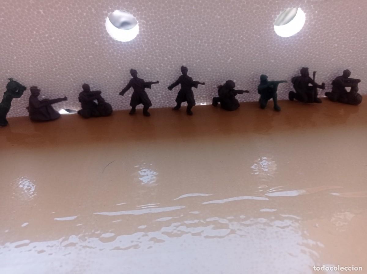 Figuras de Goma y PVC: Figuras soldados de dunkin