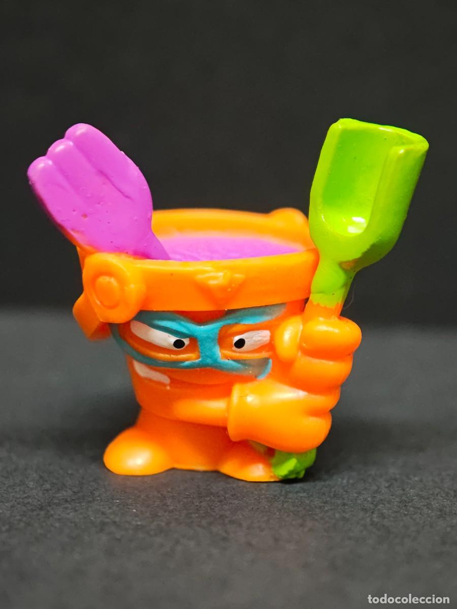 Figuras de Goma y PVC: FIGURA GOMA SUPERZINGS MBIT