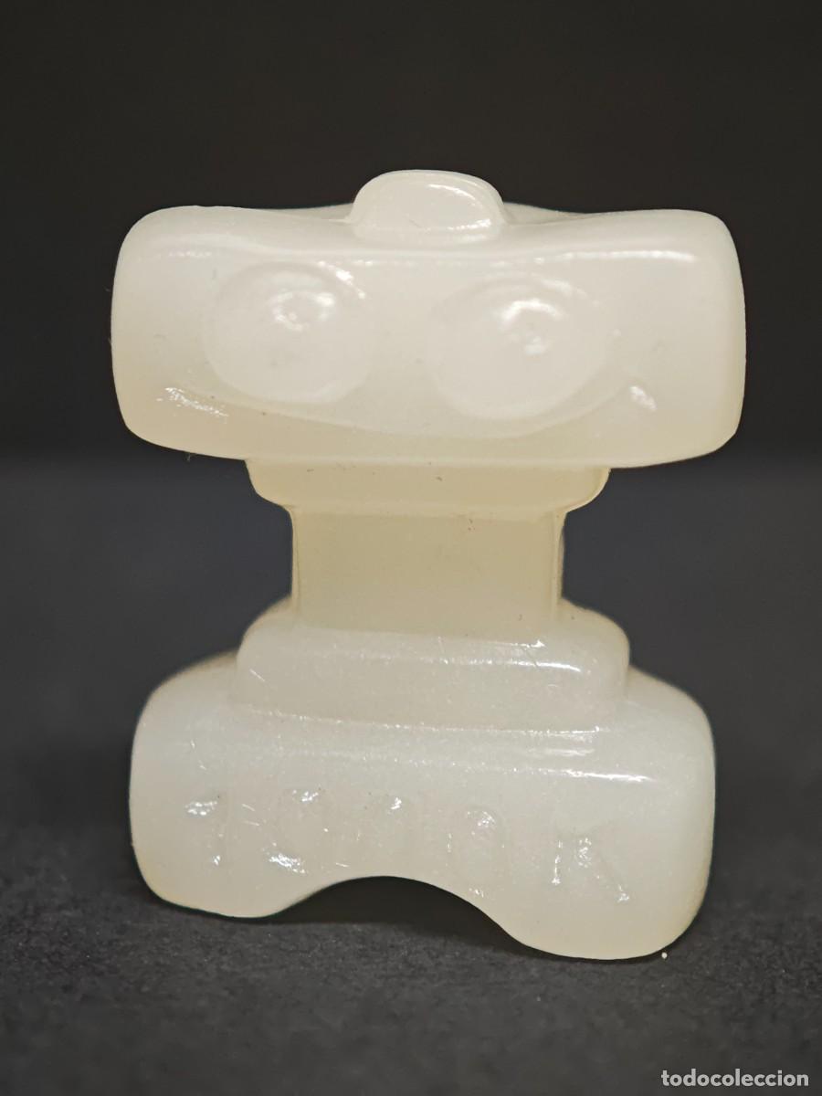 Figuras de Goma y PVC: ANTIGUA FIGURA GOGO GOGOS MAGIX BOX