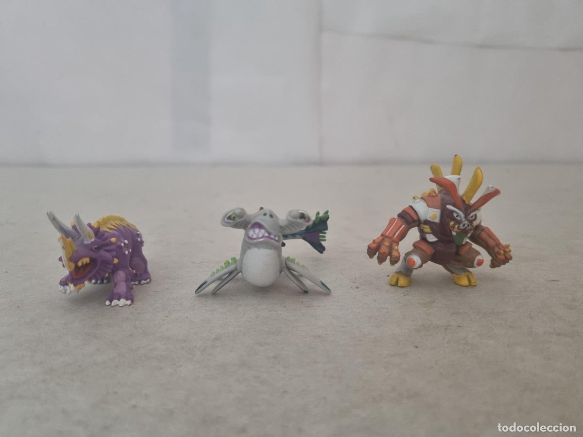 Figuras de goma y PVC: Lote de 5 mu&ntilde;ecos invizimals - Foto 8