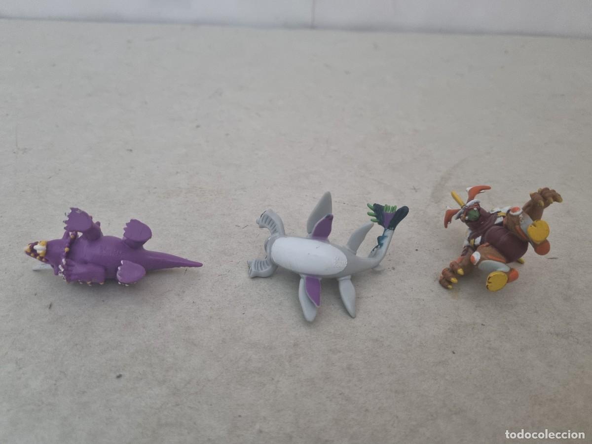 Figuras de goma y PVC: Lote de 5 mu&ntilde;ecos invizimals - Foto 12