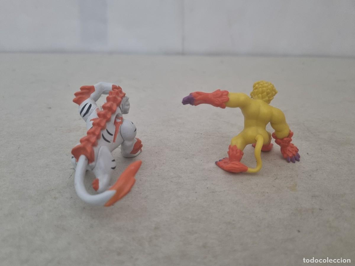 Figuras de goma y PVC: Lote de 5 mu&ntilde;ecos invizimals - Foto 15