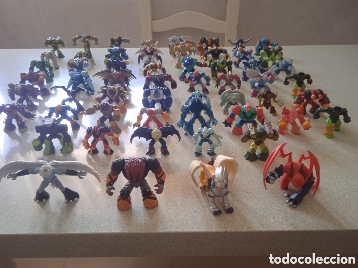 Figuras de Goma y PVC: LOTA 57 FIGURAS GORMITI