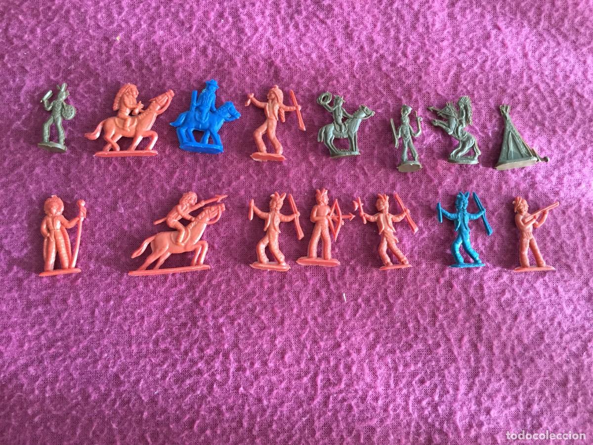 Figuras de Goma y PVC: Figuras de pl&aacute;stico indios y vaqueros Montaplex Serjan o similar