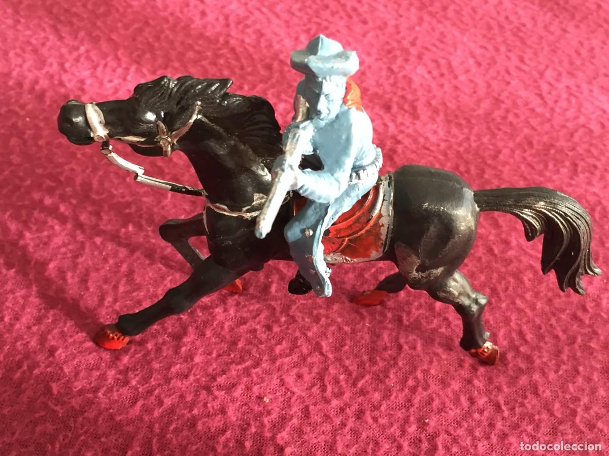 Figuras de Goma y PVC: ANTIGUO COWBOY DE PLASTICO A CABALLO