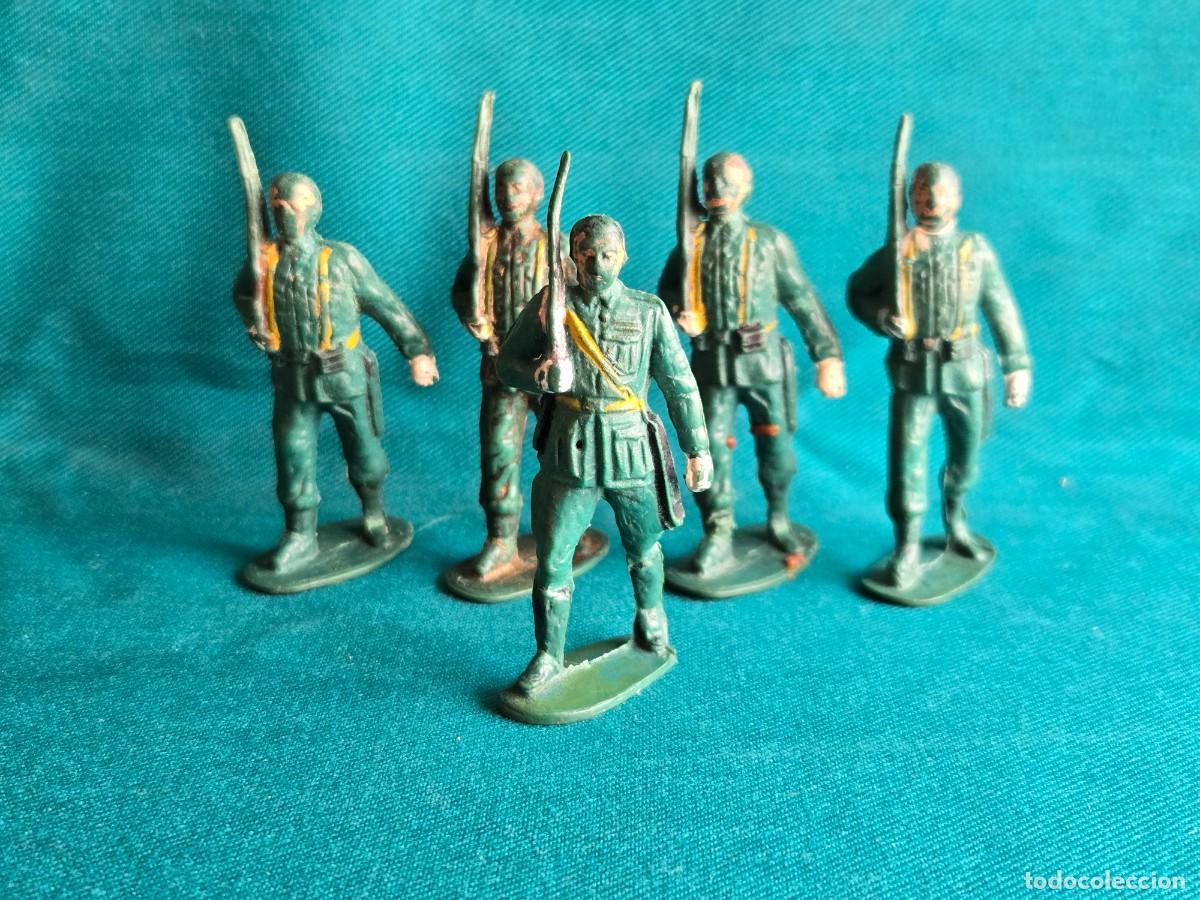 Figuras de Goma y PVC: LOTE SOLDADOS BRUVER, EJERCITO ESPA&Ntilde;OL DESFILANDO 6,5 CM