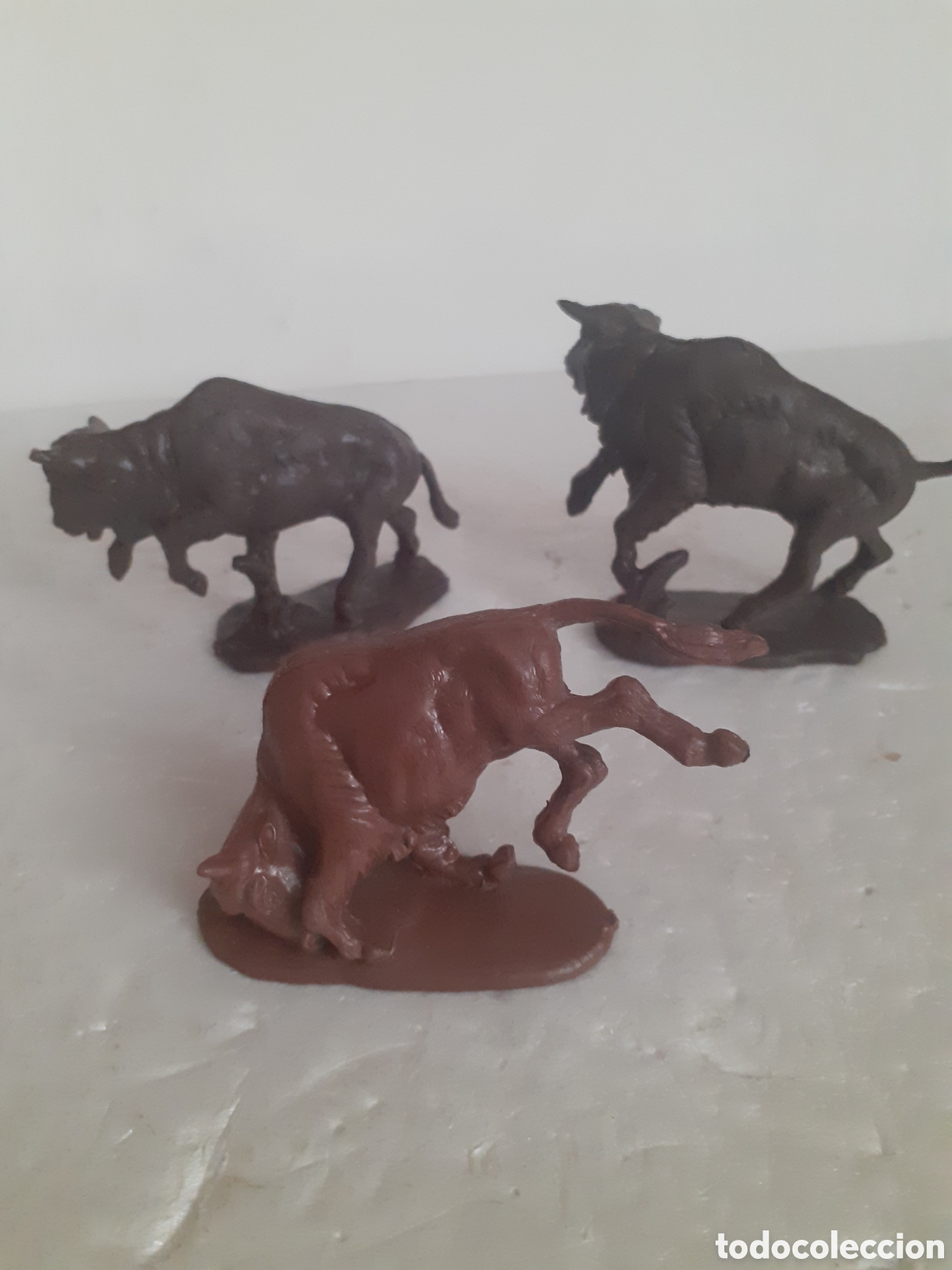 Figuras de Goma y PVC: FIGURA PLASTICO ATLANTIC CAZA DEL BISONTE