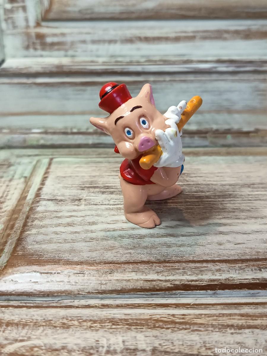 Figuras de Goma y PVC: Figura Cerdito flautista de los 3 cerditos