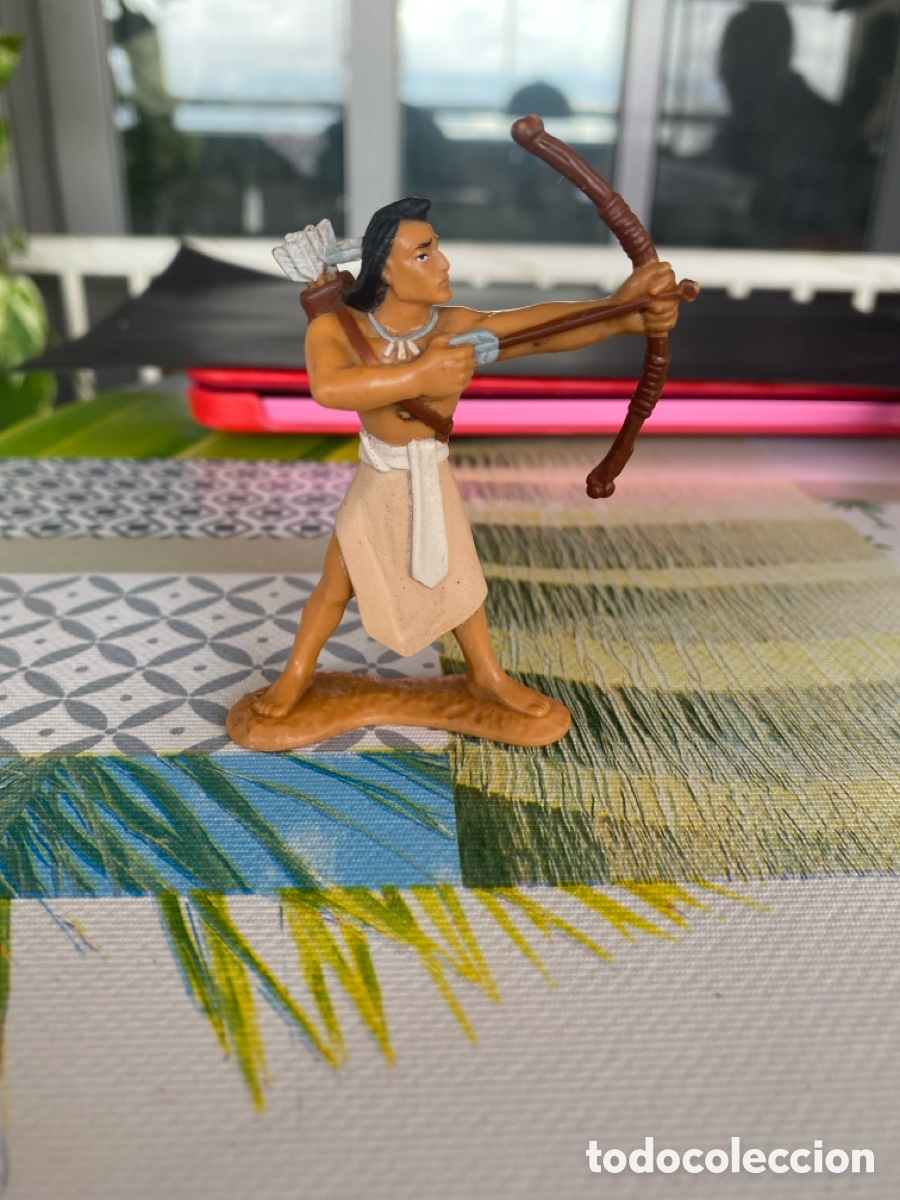 Figuras de Goma y PVC: Figura pvc Kocoum Pocahontas disney