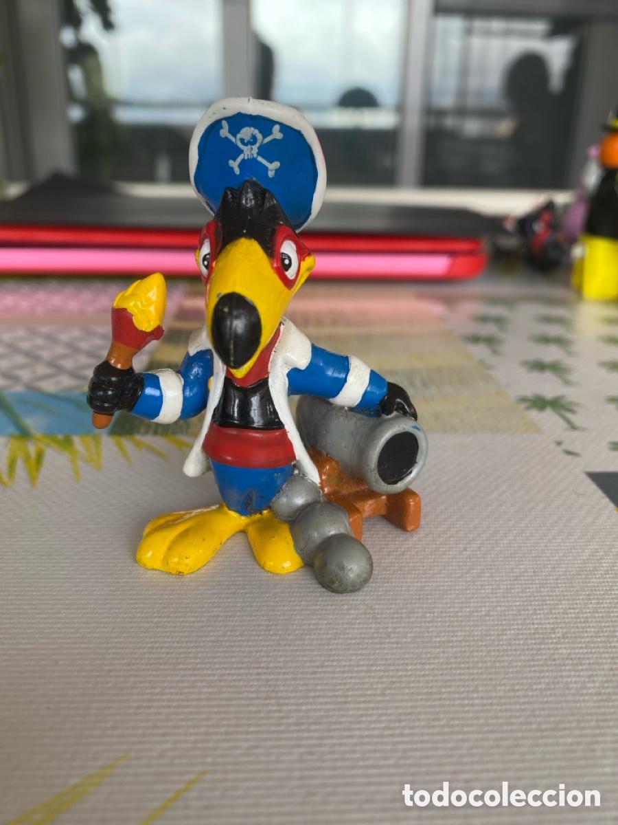 Figuras de Goma y PVC: Figura pvc Valky Pirate producido hoteles Van der Ball
