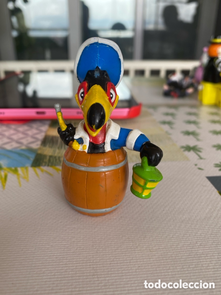 Figuras de Goma y PVC: Figura pvc Valky Pirate producci&oacute;n hoteles Van der valk