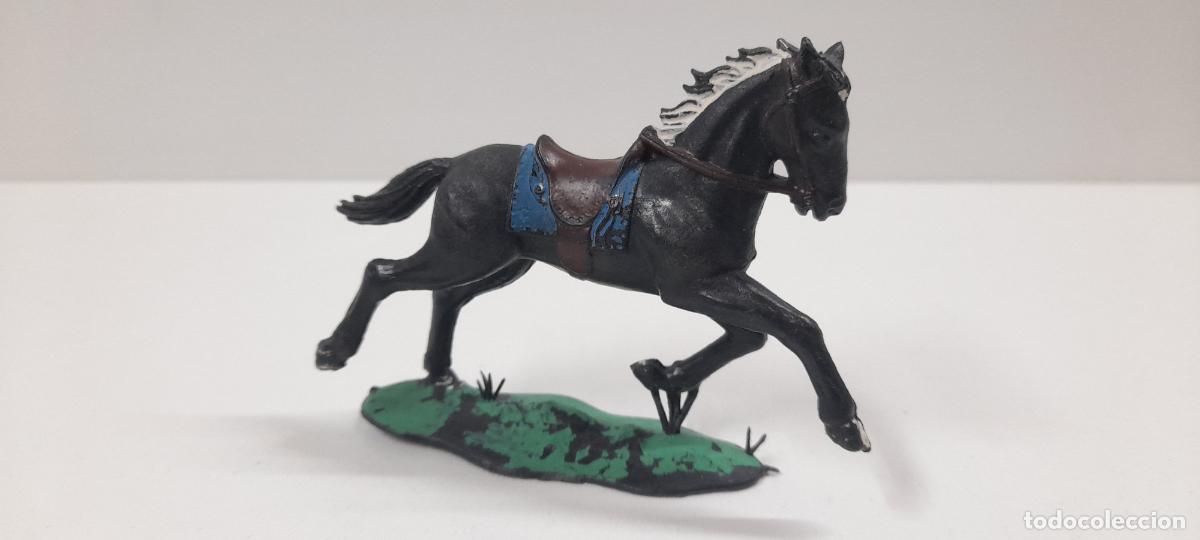Figuras de Goma y PVC: CABALLO CON BASE PARA VAQUERO / SOLDADO FEDERAL . REALIZADO POR REAMSA . ORIGINAL A&Ntilde;OS 60