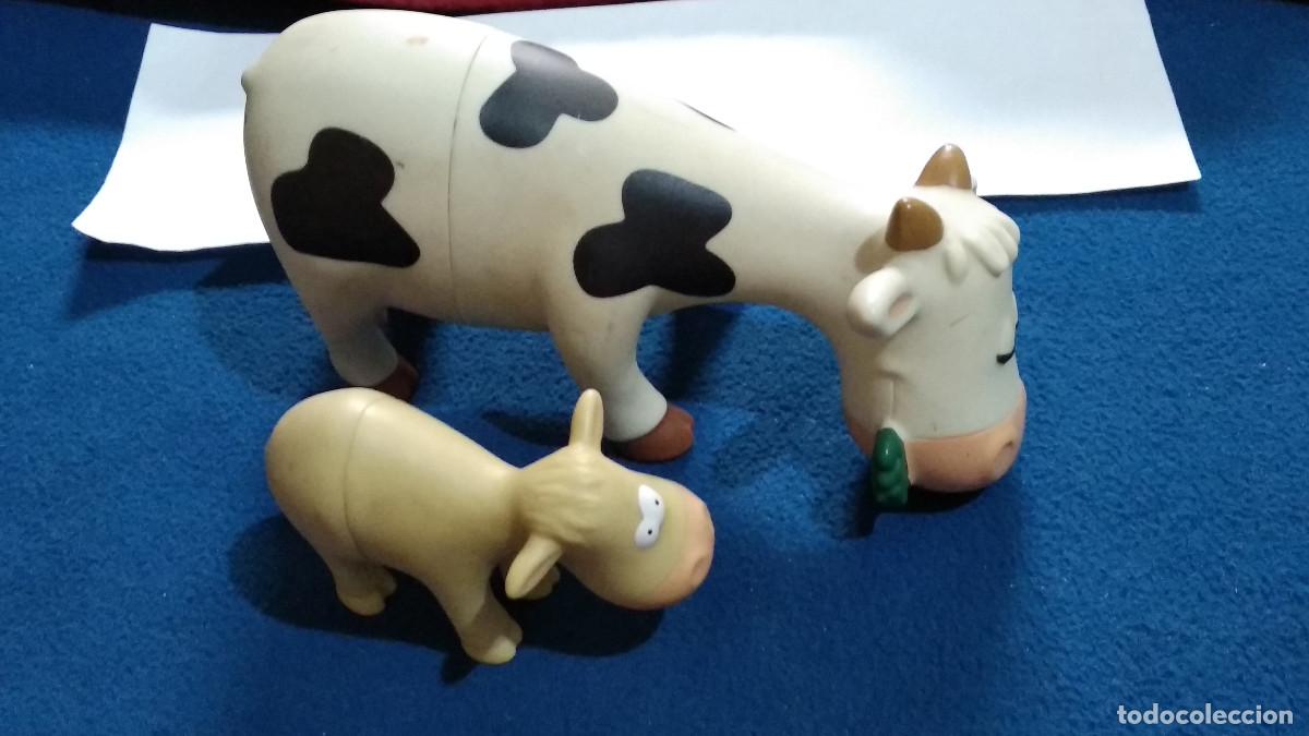 Figuras de Goma y PVC: Antiguas figuras - vaca y ternero - colecci&oacute;n Los animales de la granja de Planeta Agostini