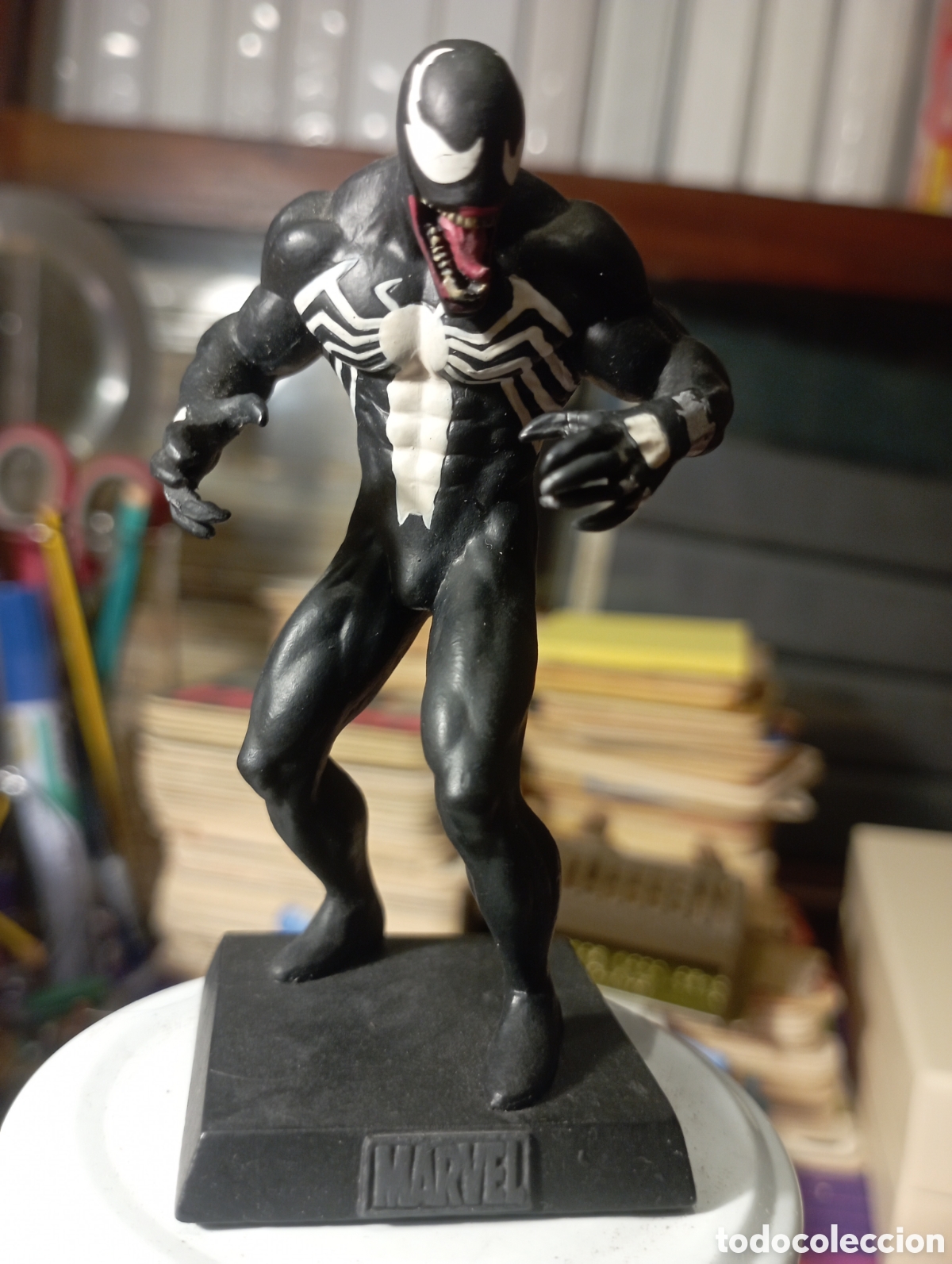 Figuras de Goma y PVC: Figura de plomo Marvel. Veneno. Sobre 10 cm