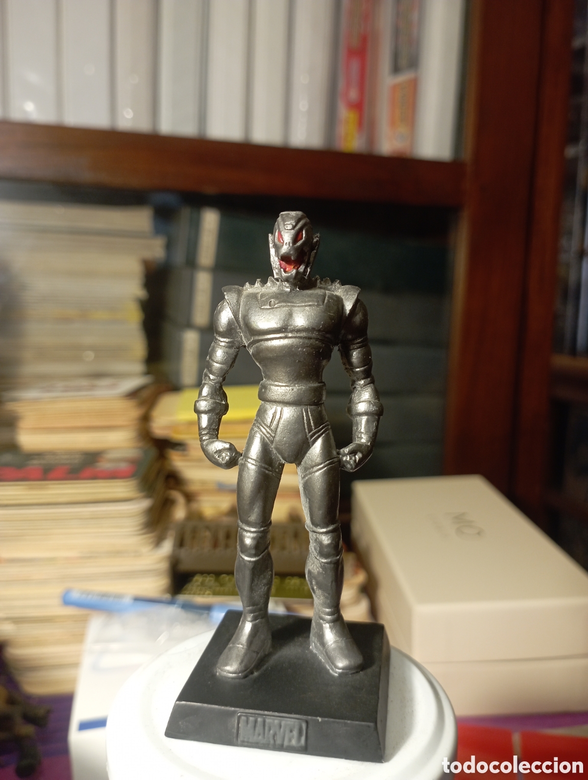 Figuras de Goma y PVC: Figura de plomo Marvel. Ultron. Sobre 10 cm