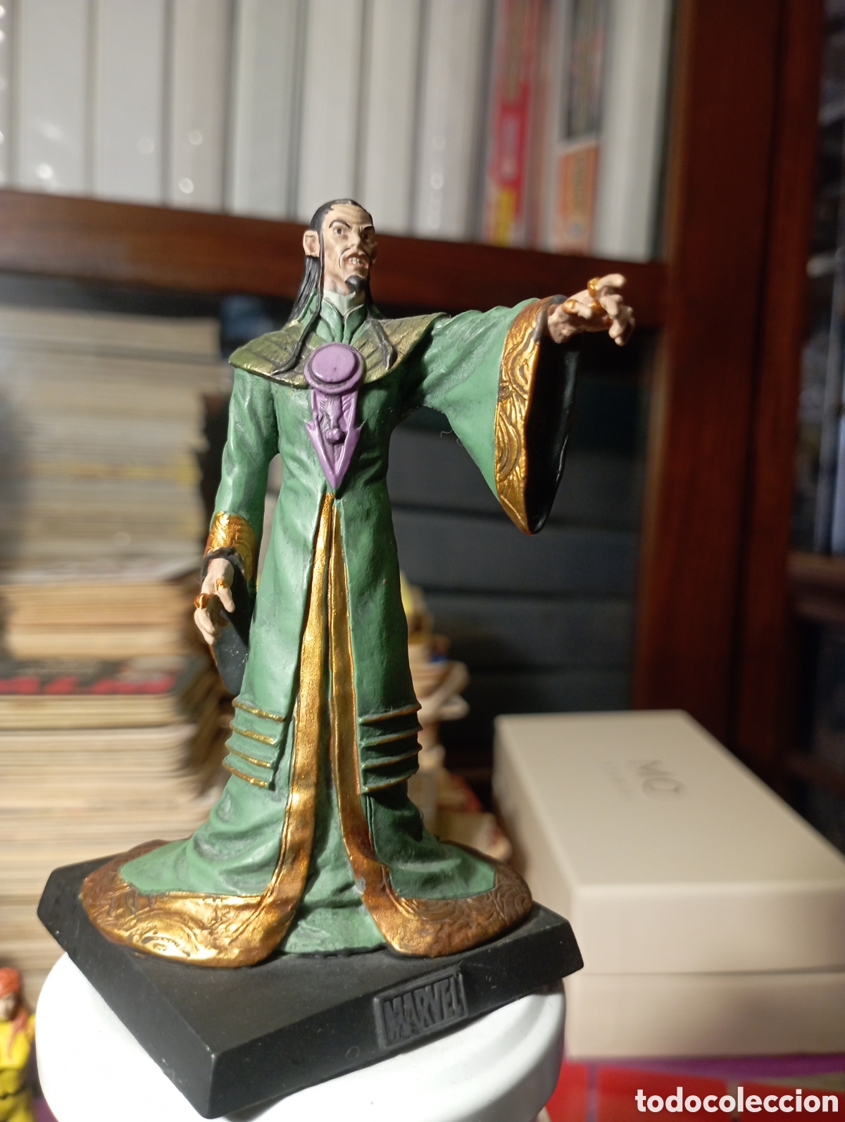 Figuras de Goma y PVC: Figura de plomo Marvel. Mandar&iacute;n. Sobre 10 cm