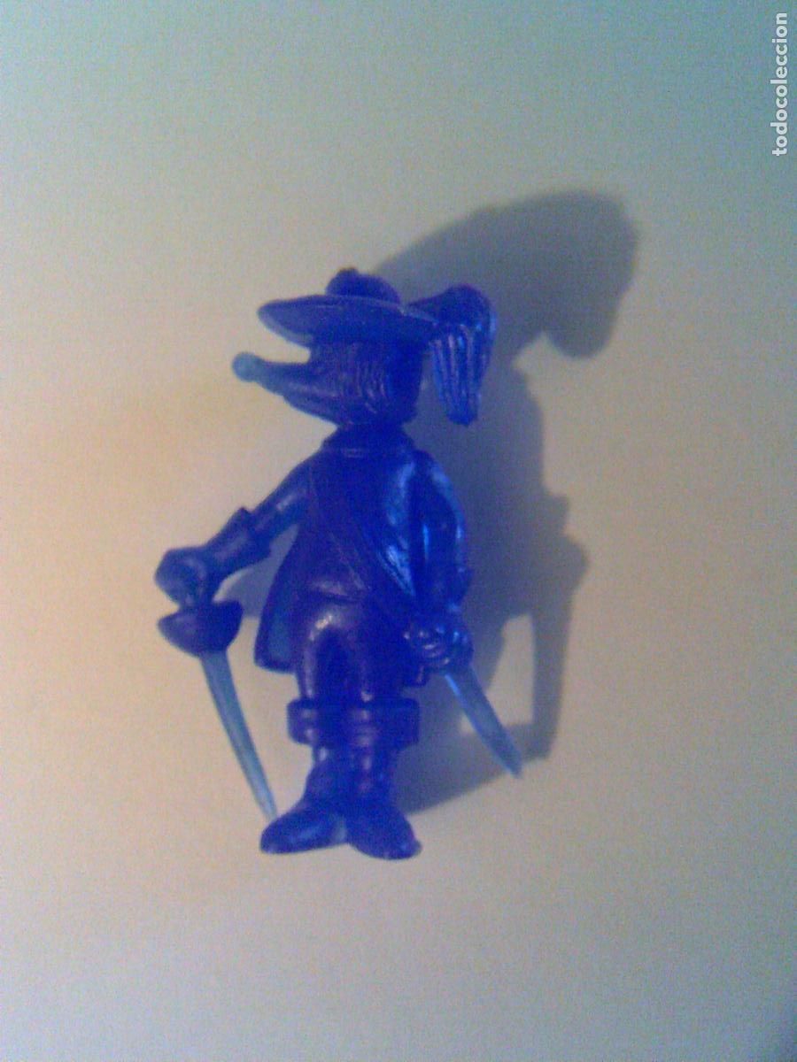 Rubber and PVC Figures: Dartacan y los tres mosqueperros Phoskitos a&ntilde;os 80 Dunkin Rochefor
