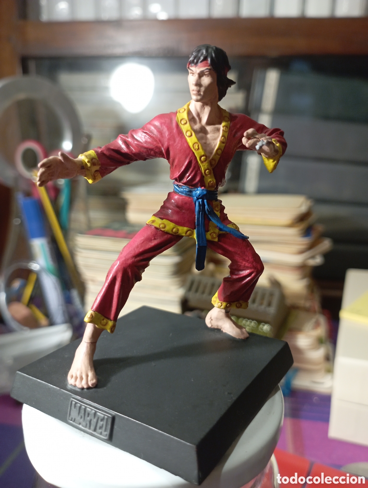 Gummi- und PVC-Figuren: Figura de plomo Marvel. Shang-Chi, Sobre 10 cm