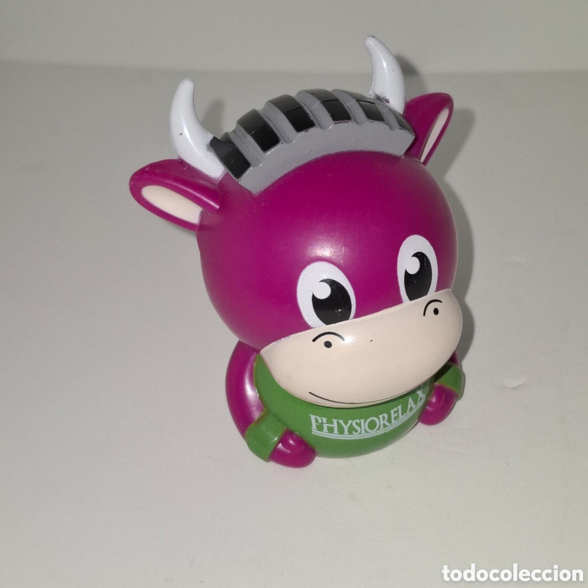 Figuras de Goma y PVC: TORITO MANOLITO FIGURA CON SACAPUNTAS DECORATIVA DE PHYSIORFLAX
