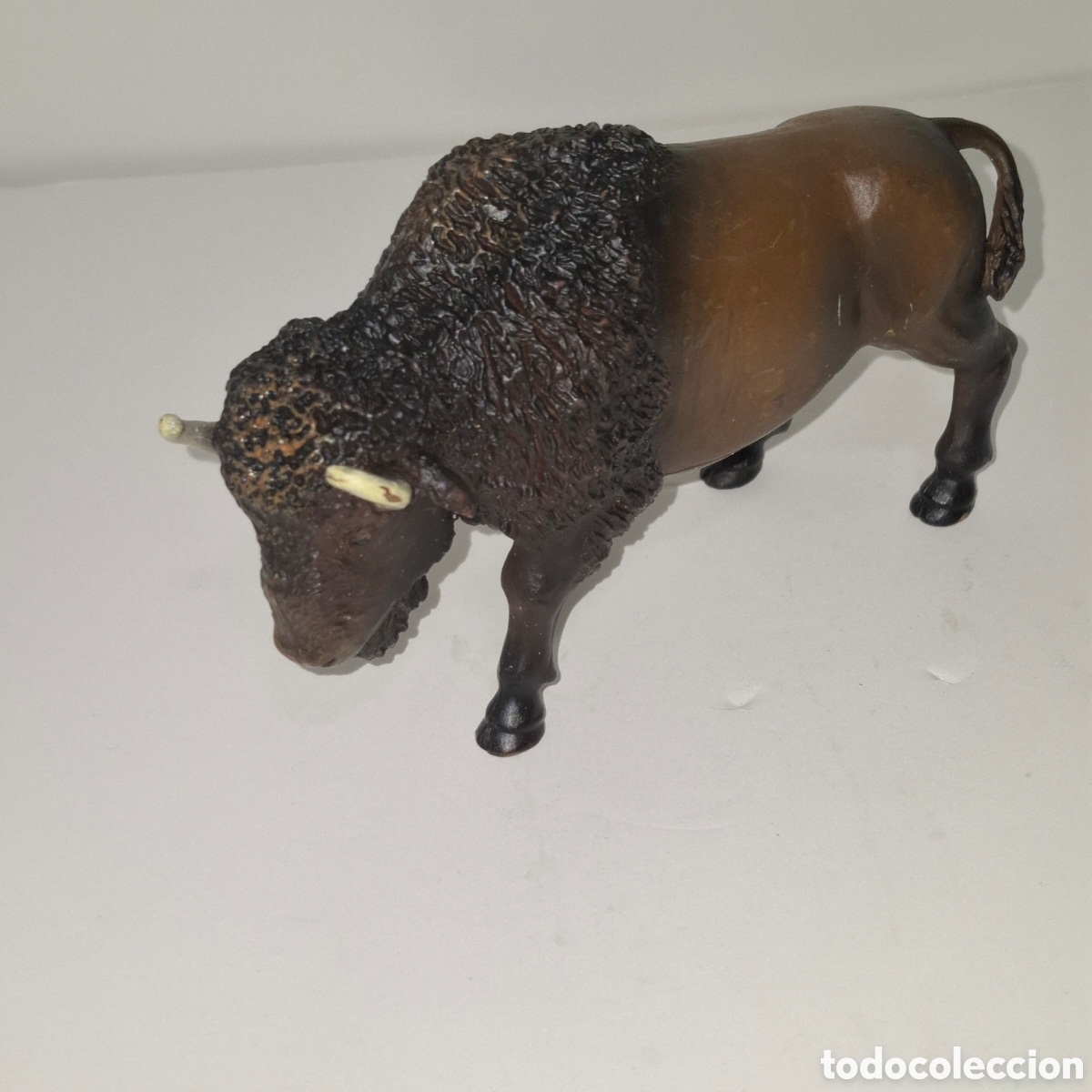 Figuras de Goma y PVC: BISONTE FIGURA DE PVC DE LA MARCA PAPO