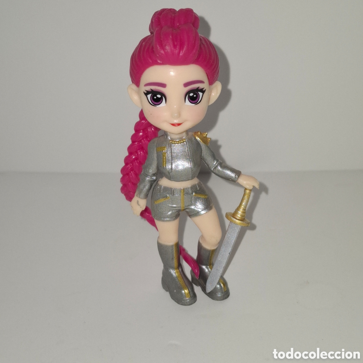 Figuras de Goma y PVC: FIGURA DE PVC CHICA GUERRERA DEMON HUNTERS RUMI